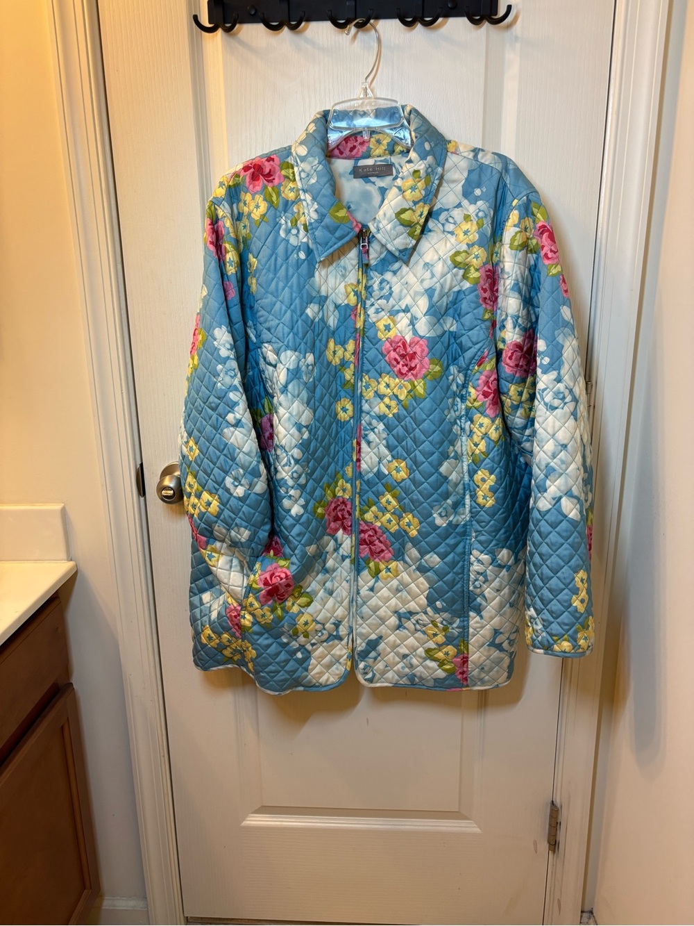 Kate Hill Woman 100% Silk Quilted Floral Zip Front Jacket Blue Pink 3X